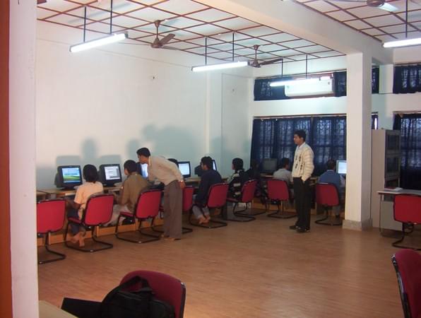 RGU Computer Lab photo 1